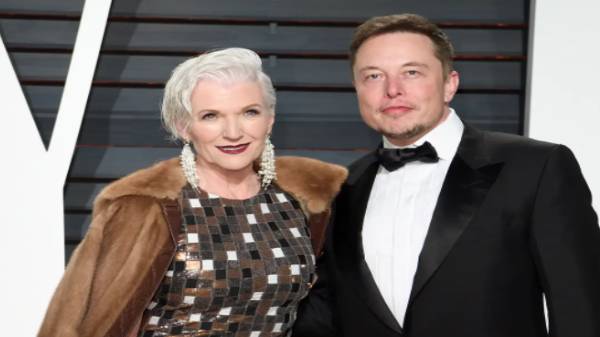 14 வயதில் அவருக்கு அந்த திறமை இருந்தது: எலான் மஸ்கின் அம்மா பகிர்ந்த முக்கியத் தகவல்.! 