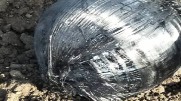 உலோக வளையம் மற்றும் சிலிண்டர் போன்ற பொருட்கள்