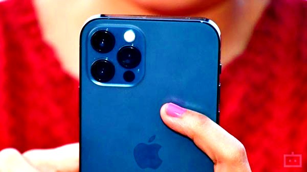 நிறைய பெண்கள் கையில் iPhone இருக்குற இந்த நேரத்துல இப்படி ஒரு ஆபத்தா?