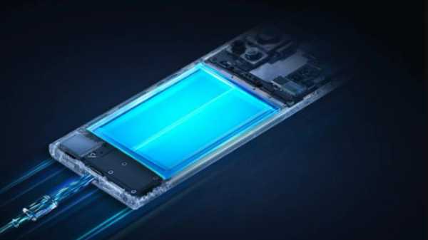 இந்த அம்சம் கொண்ட உலகின் முதல் ஸ்மார்ட்போன் இதுதான்: பாயும் புலியான Moto! 