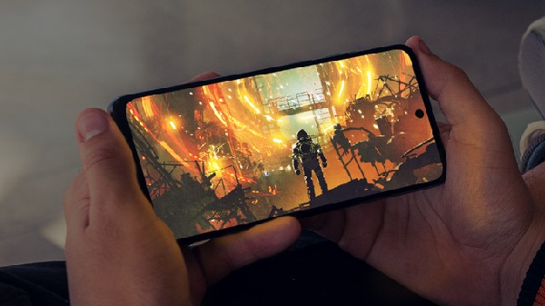 சூப்பர் பட்ஜெட் விலையில் பிக் டிஸ்பிளே, கிளாஸ் கேமரா, மாஸ் பேட்டரி! இது போதும்!